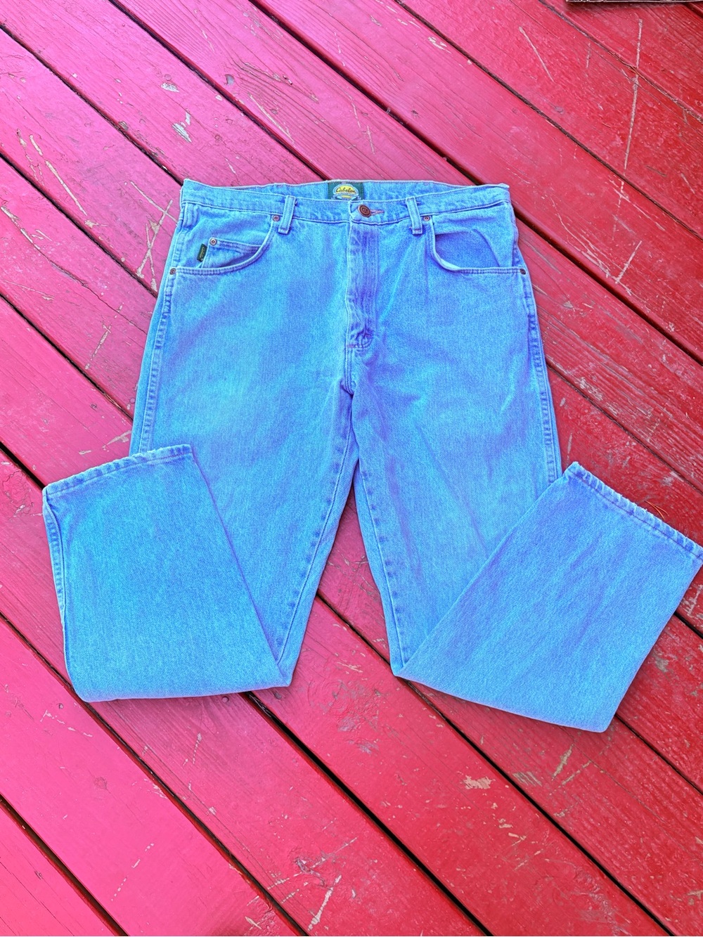 Cabela’s Men’s 36X32 Light Wash Distressed Blue Jeans Five Pockets